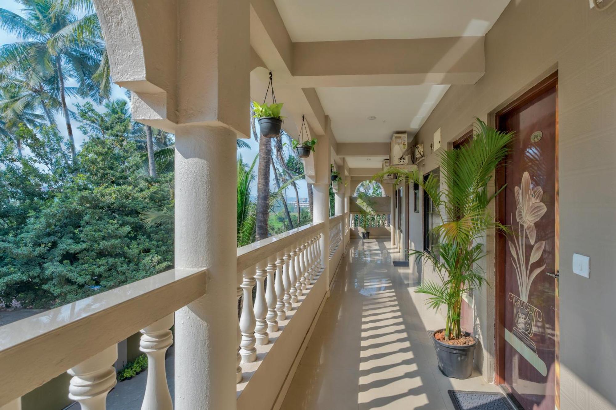 Rosa Bella Resort-Tbv カラングート エクステリア 写真