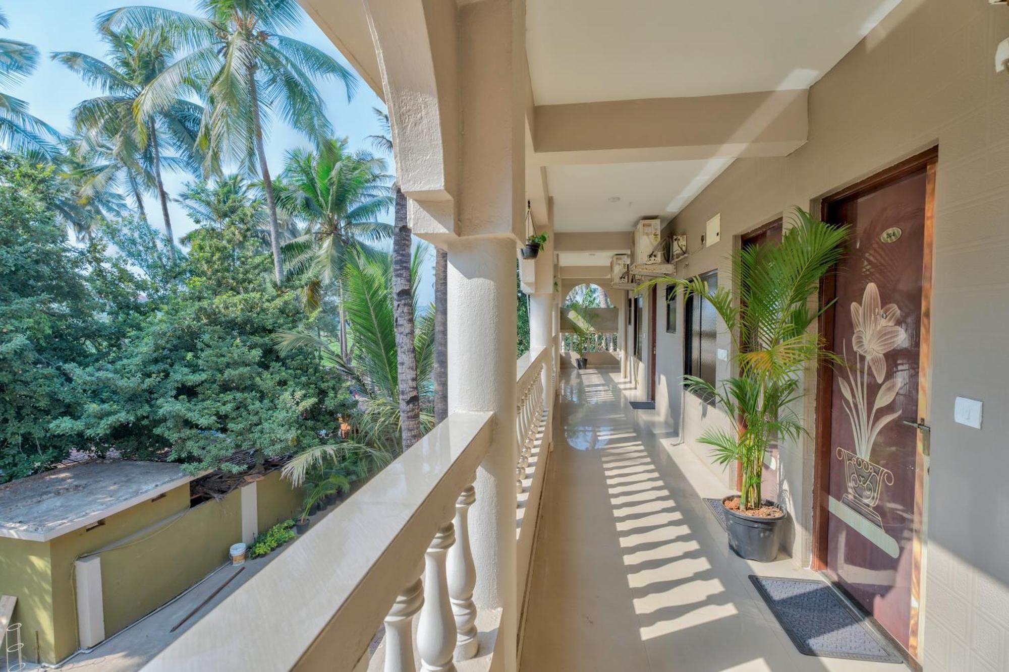 Rosa Bella Resort-Tbv カラングート エクステリア 写真